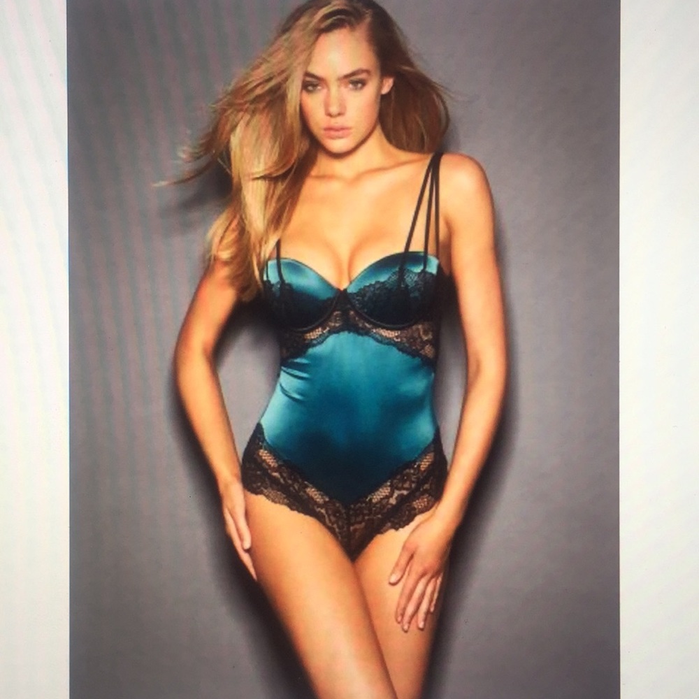 NWT Frederick’s Mimi Leigh Satin and Lace Teddy